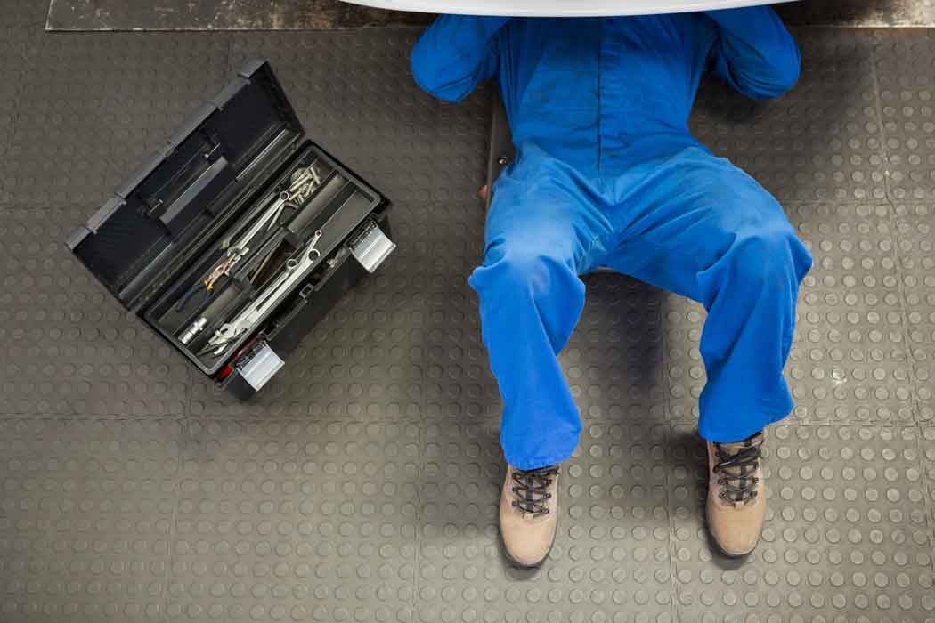 Officina-contiello-napoli-meccanico-riparazioni-auto-autofficina- bollino blu